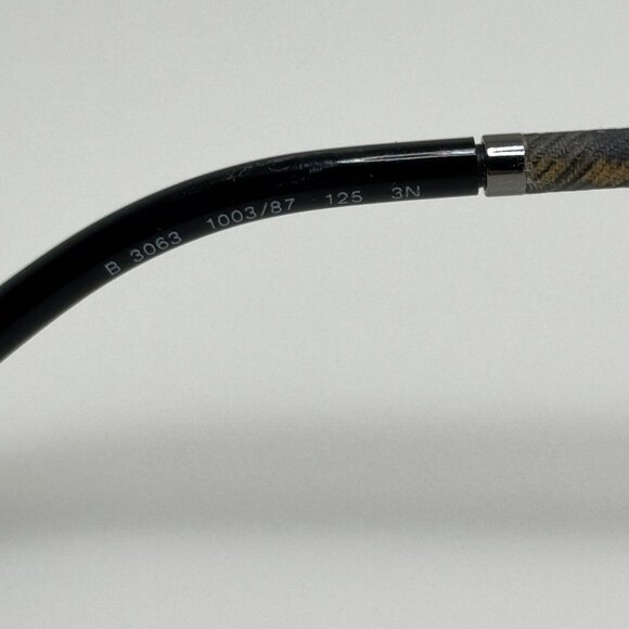 Burberry Sunglasses B 3063 1003/87 Italy 3N 125 main image 3